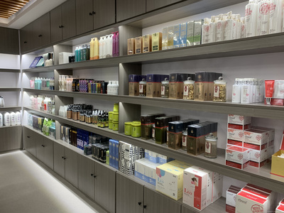 走進(jìn)鹽城市鹽南高新區(qū)泉之源美材日用品經(jīng)營(yíng)部 打造便捷生活，服務(wù)社區(qū)日常